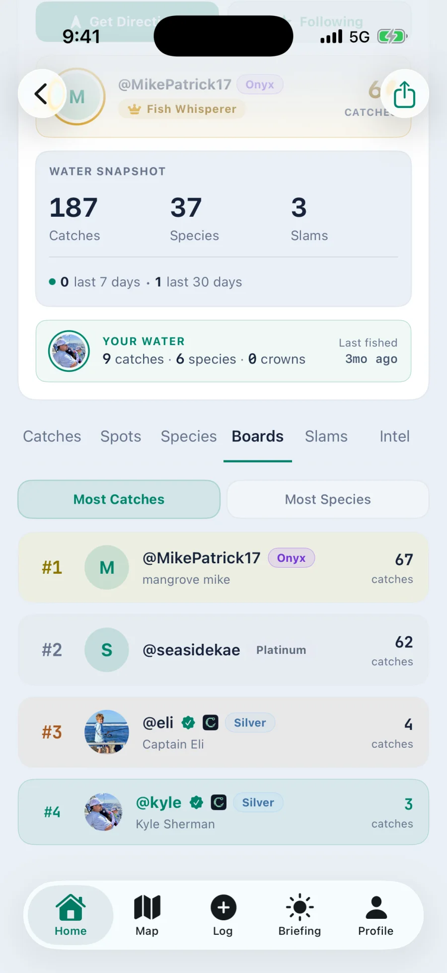 The board for one water body, toggled between most catches and most species, ranking four anglers with their tier badges and catch counts